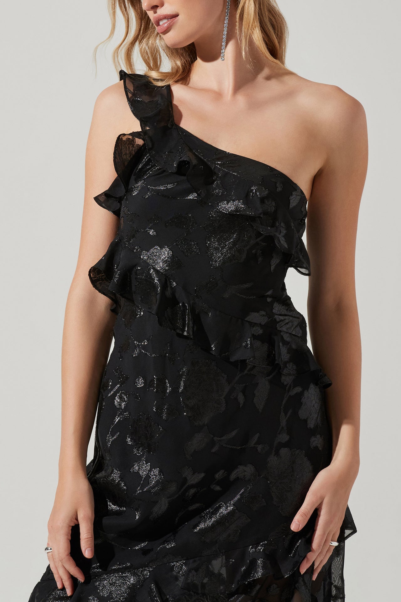 Andrea Dress Black, Maxi Dress by ASTR | LIT Boutique