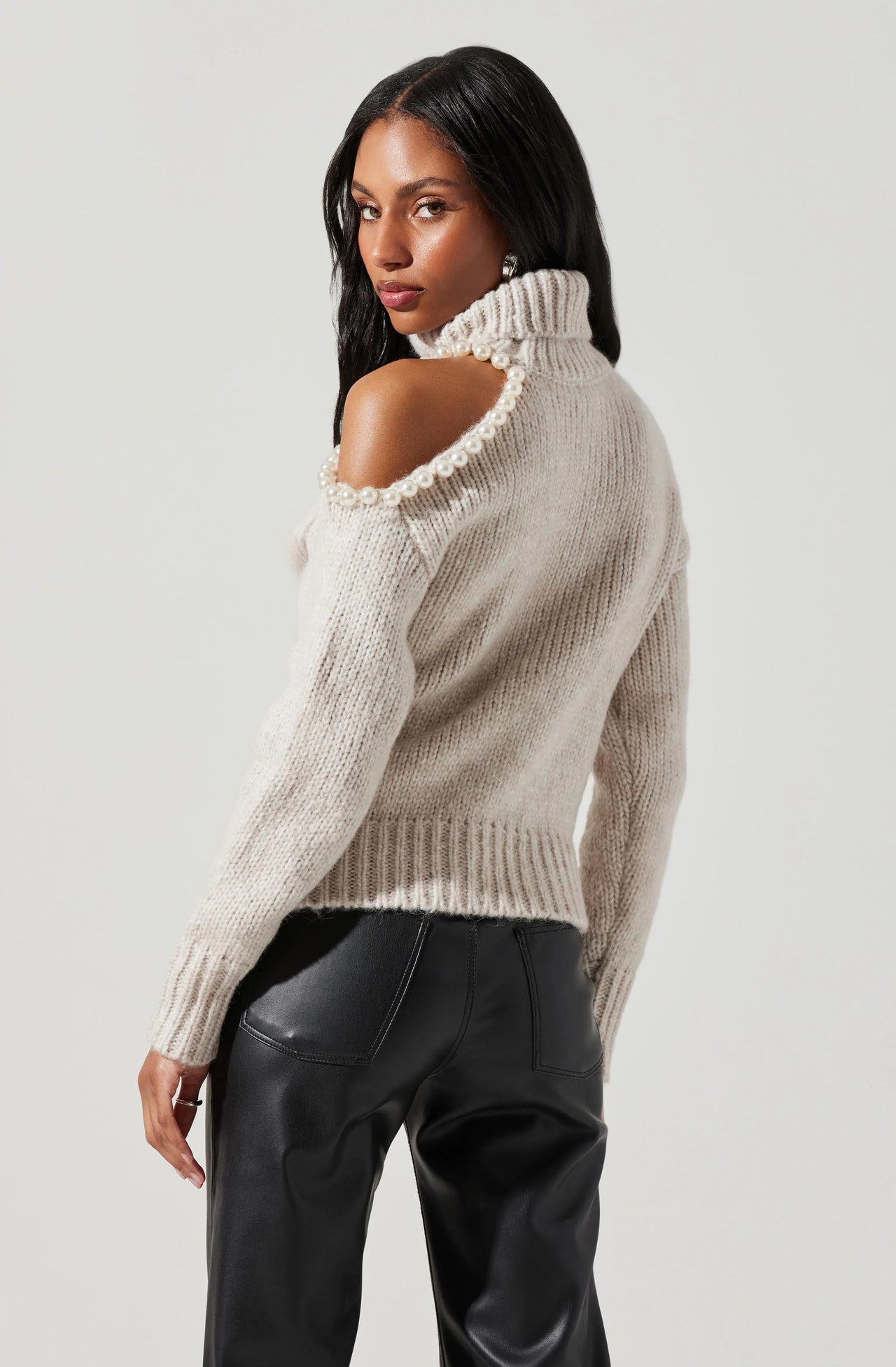 Lynn Sweater Ecru, Sweater by ASTR | LIT Boutique