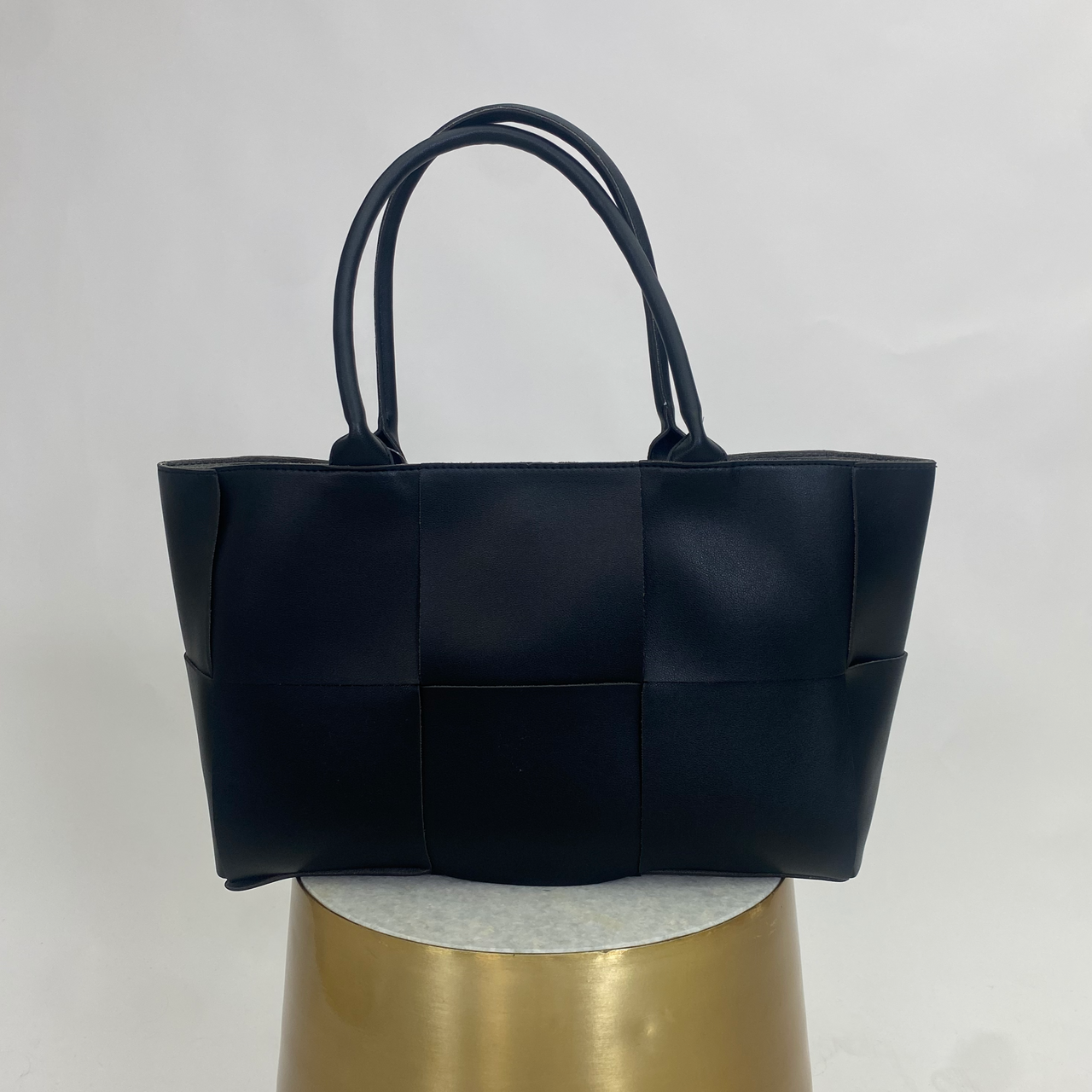Off Duty Handbag Black, Daytime Bag by Swan Madchen | LIT Boutique