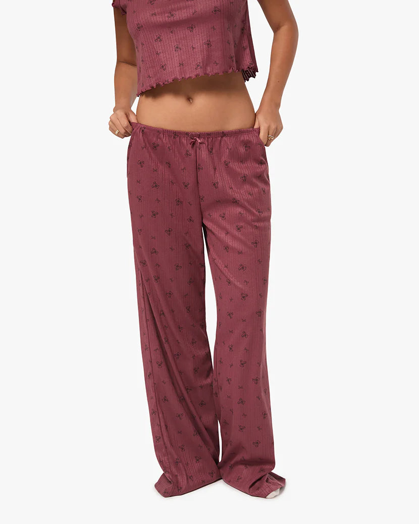 Rouge Pull On Pants